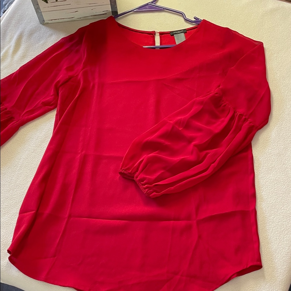 040-Ann Taylor Factory Scarlet Blouse